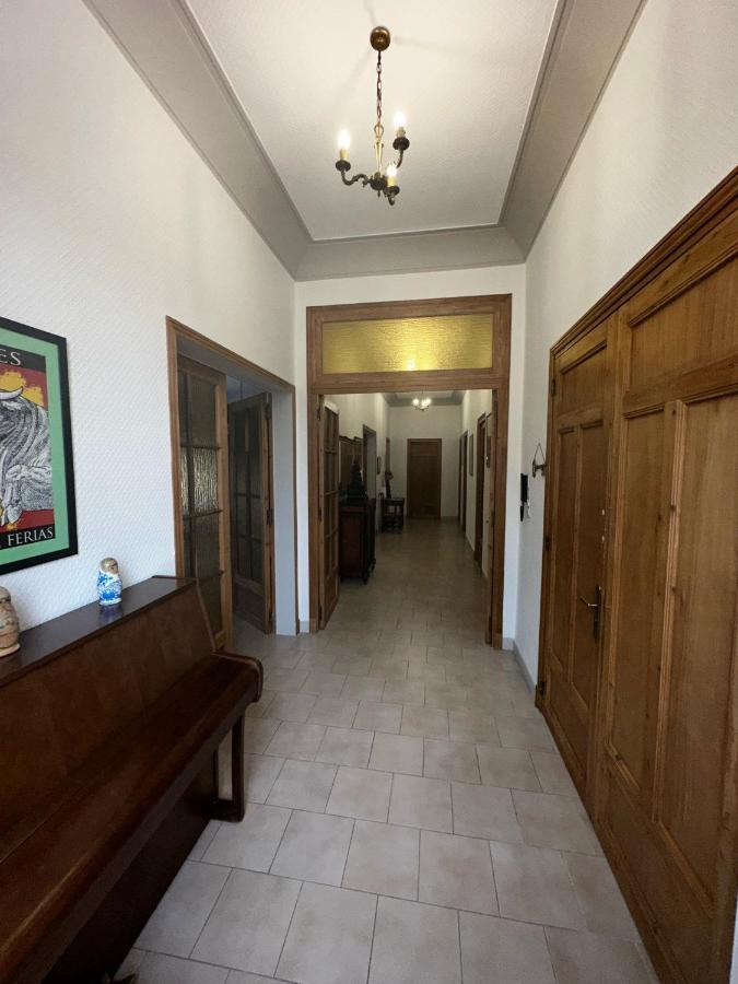 Appartement 4 A 8 Personnes, Spacieux De Standing Classe 4 Etoiles Nimes Exterior foto