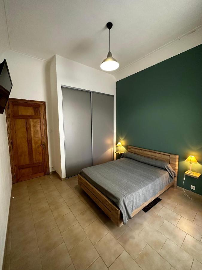 Appartement 4 A 8 Personnes, Spacieux De Standing Classe 4 Etoiles Nimes Exterior foto
