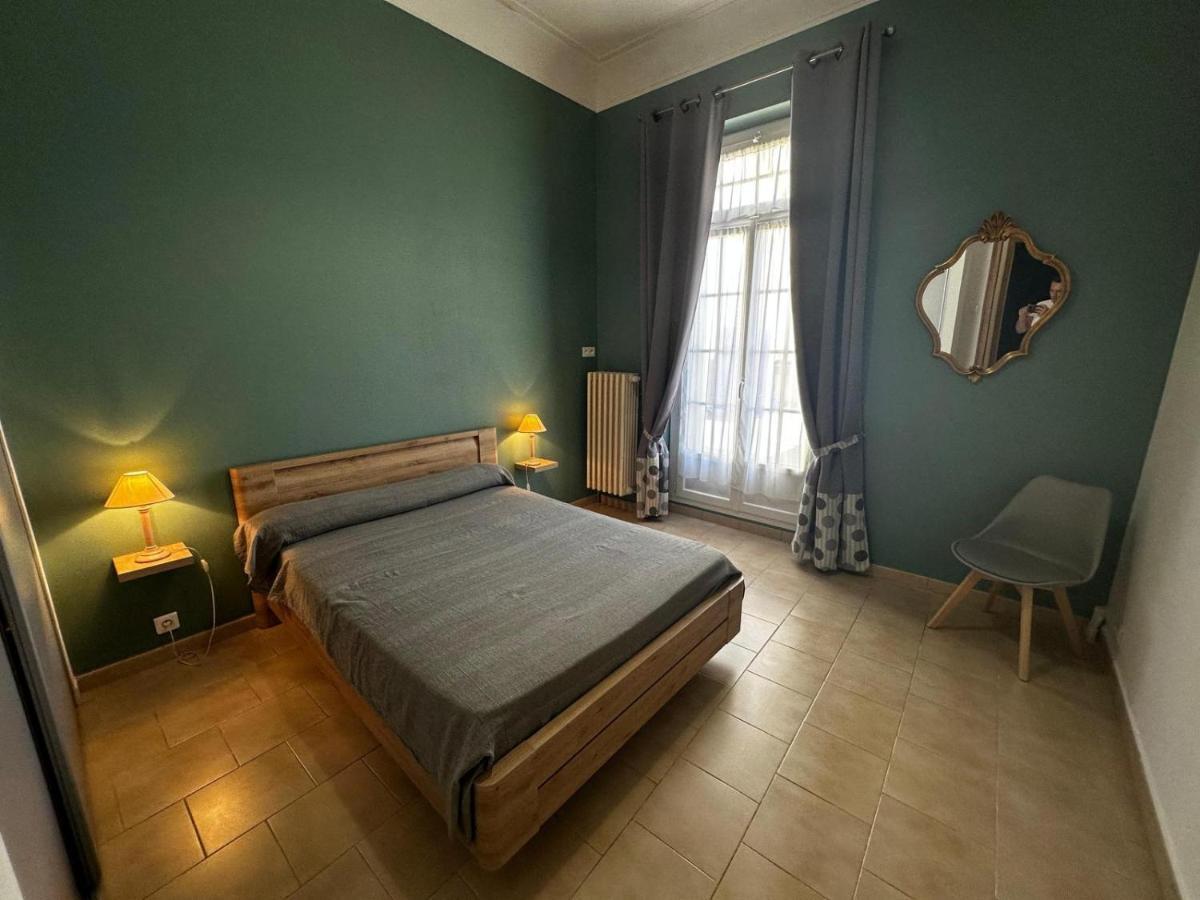 Appartement 4 A 8 Personnes, Spacieux De Standing Classe 4 Etoiles Nimes Exterior foto